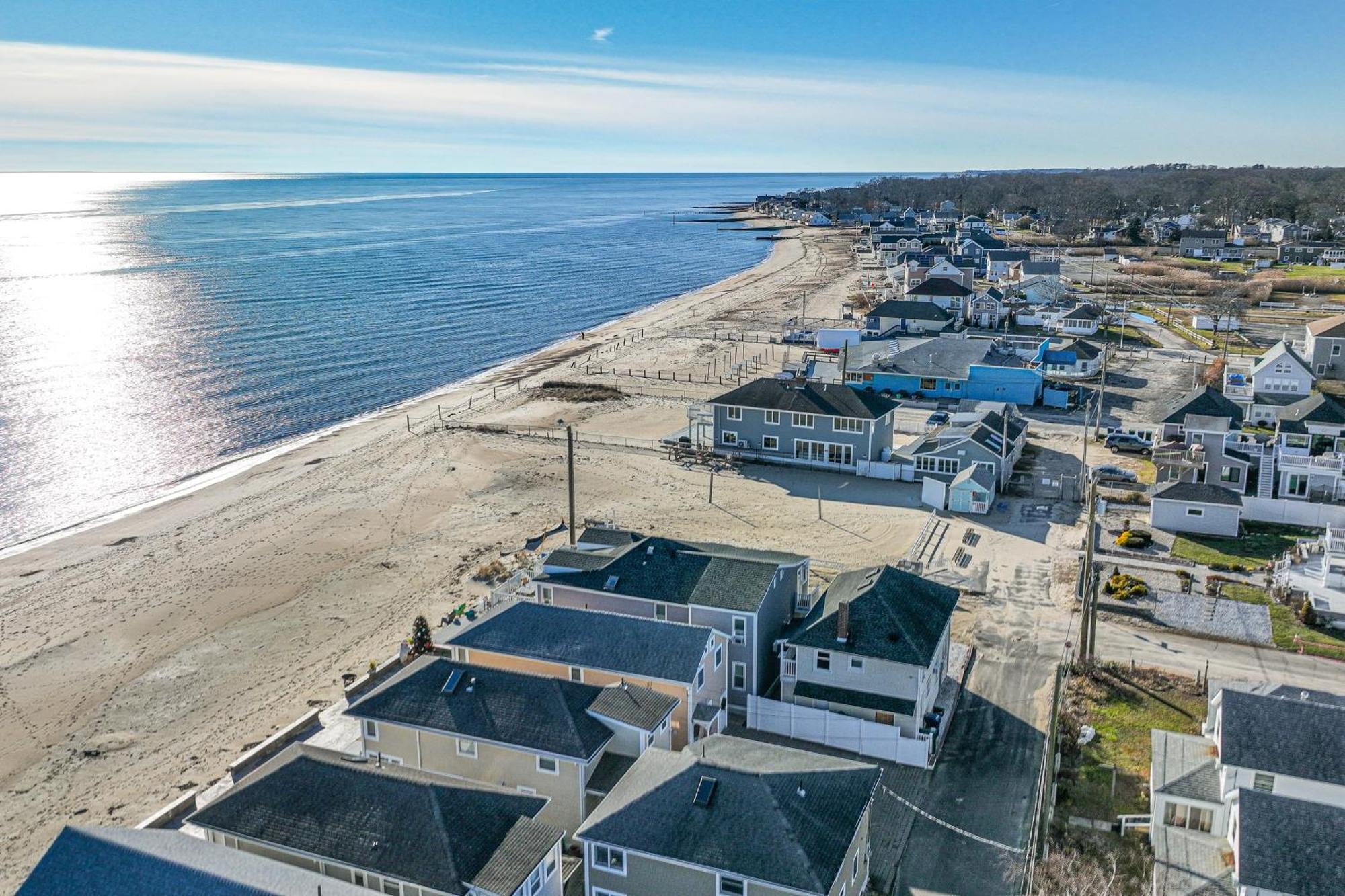 Charming Old Lyme Cottage, Steps To Private Beach! Екстериор снимка