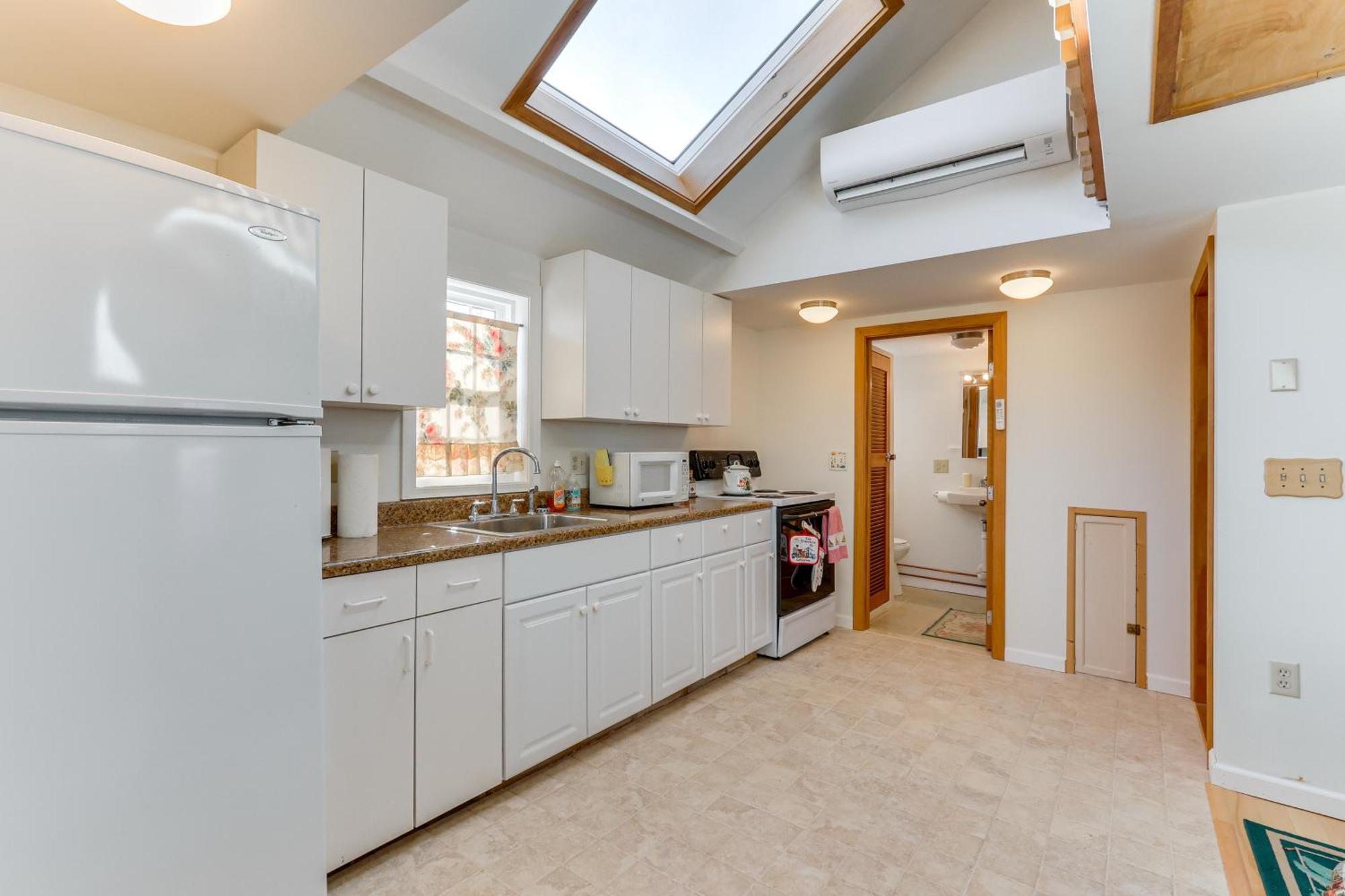 Charming Old Lyme Cottage, Steps To Private Beach! Екстериор снимка